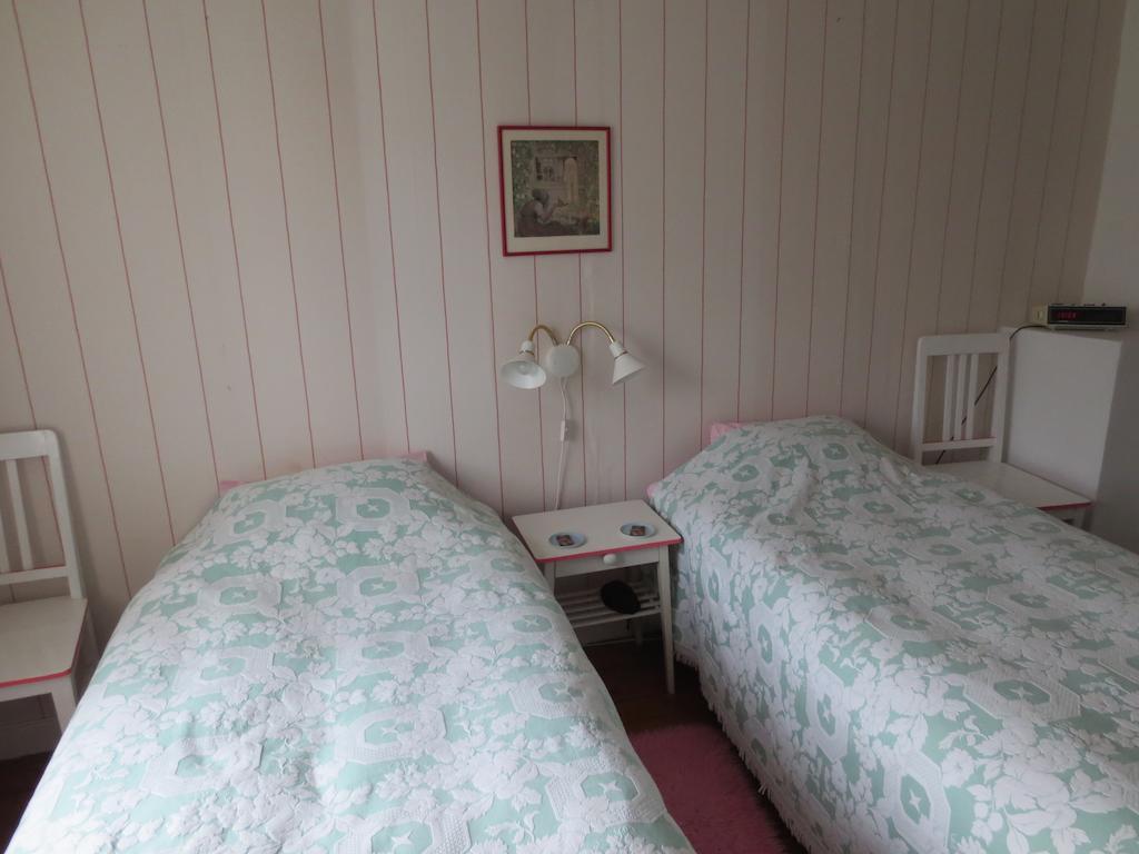 Sparrens Bed And Breakfast Fiskesa Szoba fotó